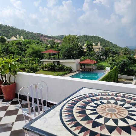 Aura Gold Resort Udaipur Exterior foto